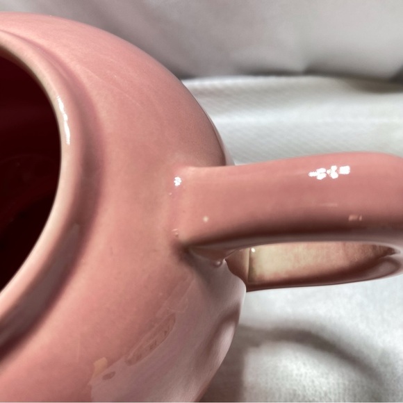 Vintage in EUC. Adorable pink ceramic pottery teapot - Picture 7 of 13
